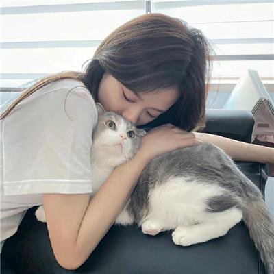 埃舍尔街的红色邮筒